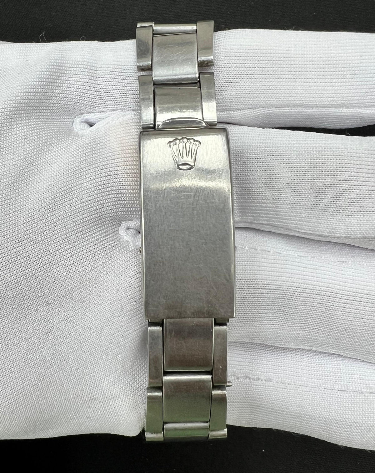ROLEX OYSTERDATE 6694 — view 3 — Laura Milman New York