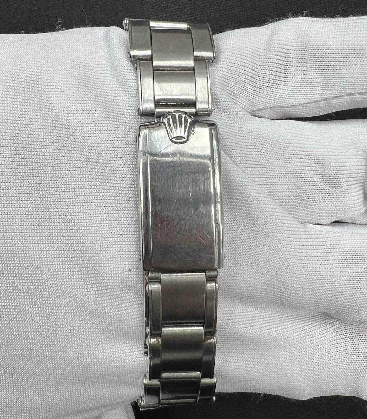 ROLEX OYSTERDATE 6694 — view 3 — Laura Milman New York