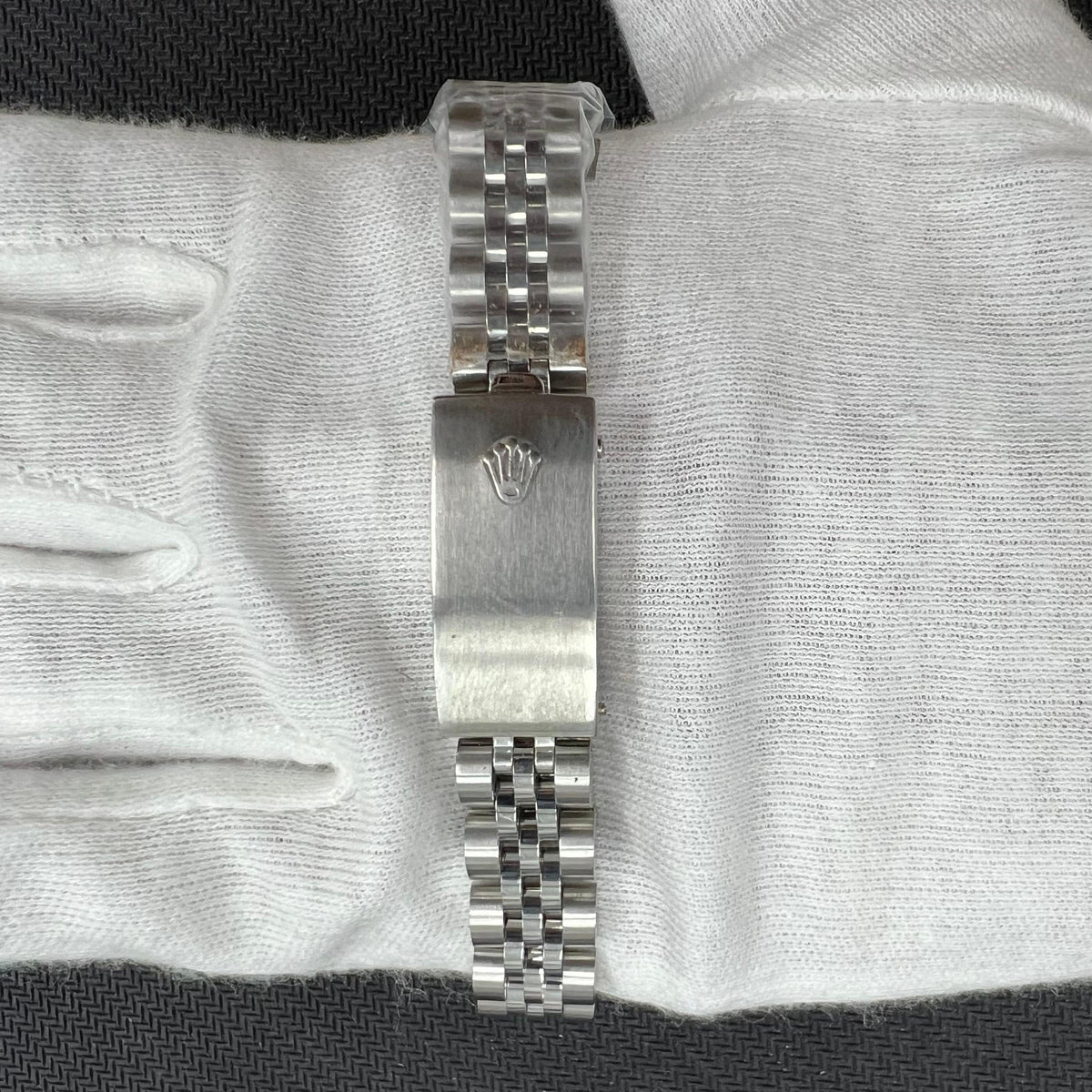 ROLEX OYSTER PERPETUAL DATE 6924 — view 3 — Laura Milman New York