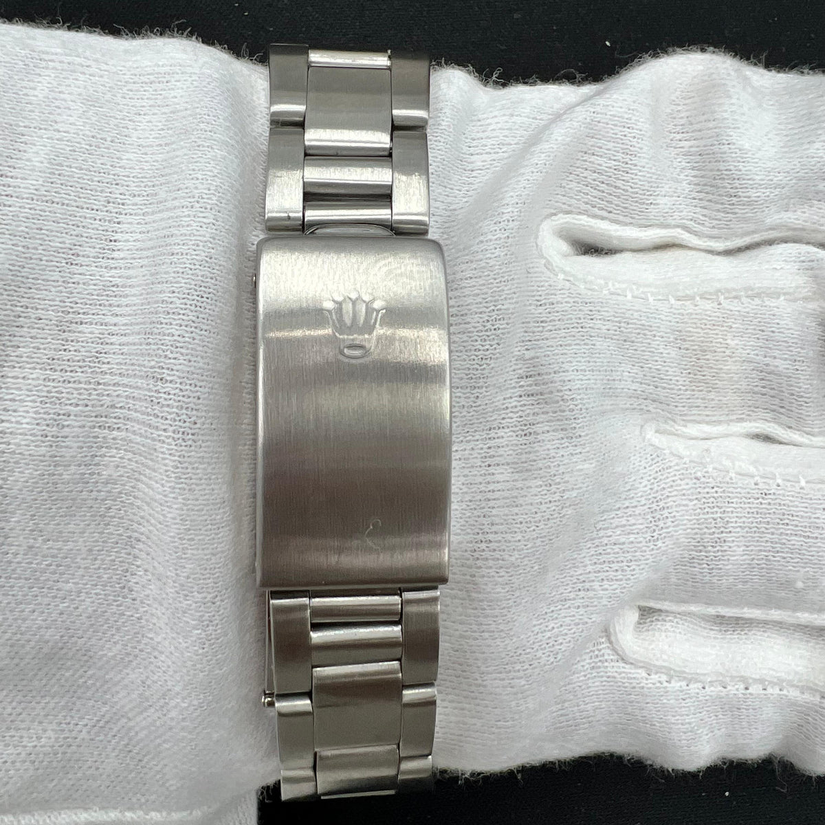 Pre-Owned Rolex Datejust 6694 — view 3 — Laura Milman New York