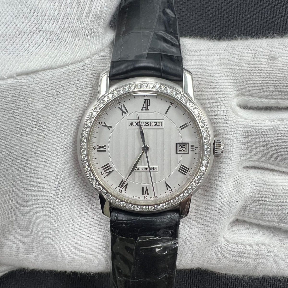 AUDEMARS PIGUET JULES 15171BC.ZZ.A002CR.01 — view 2 — Laura Milman New York