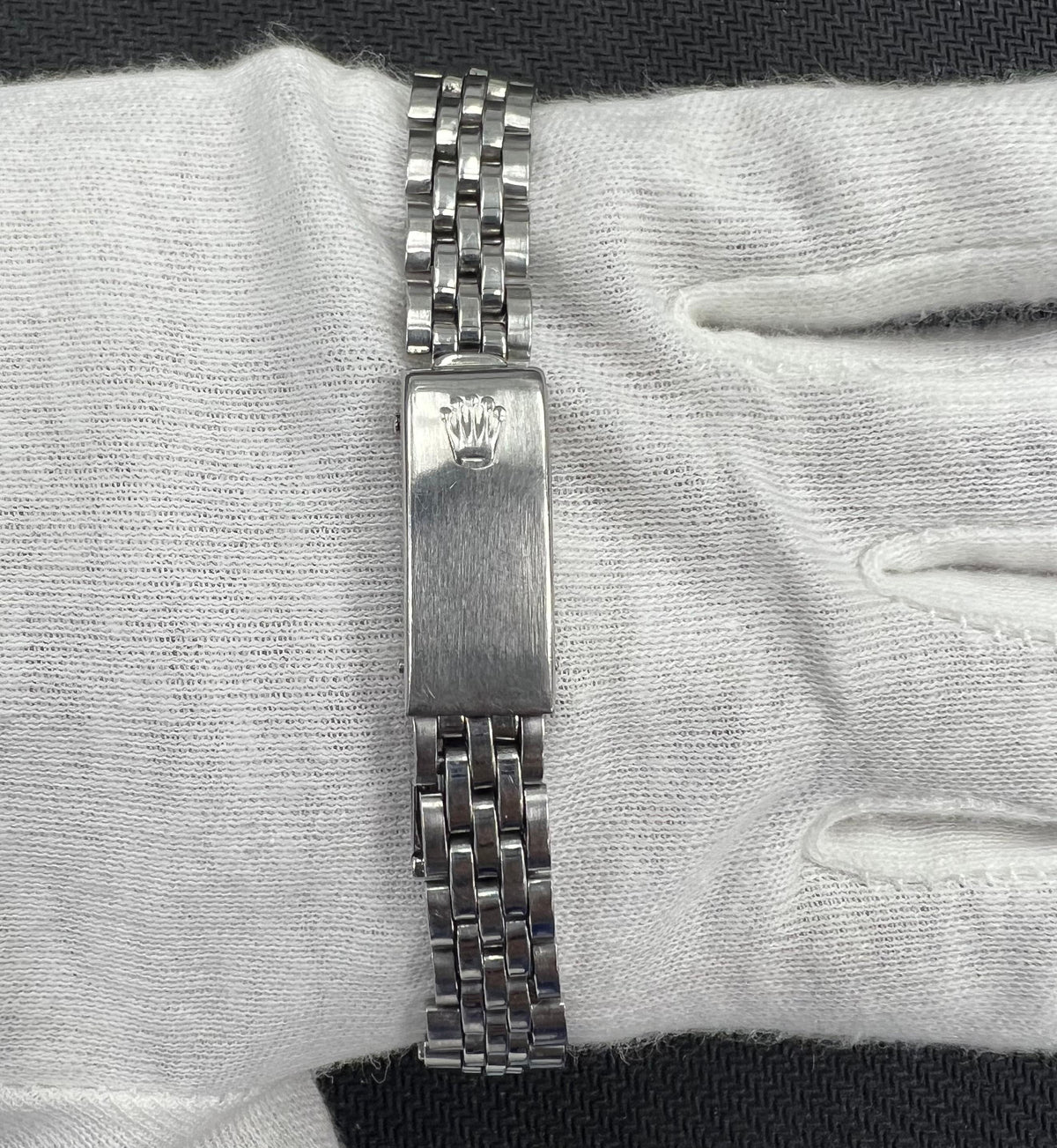 ROLEX OYSTER PERPETUAL DATE 6917SV — view 3 — Laura Milman New York