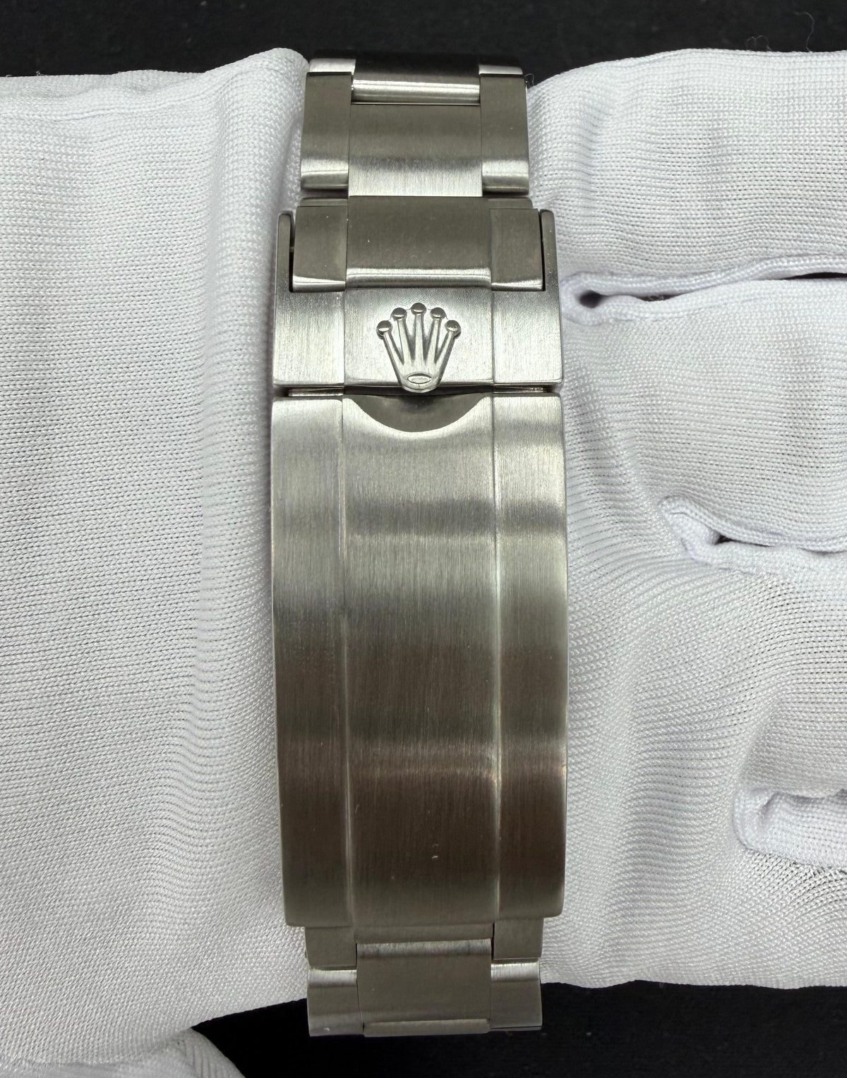 ROLEX SUBMARINER DATE 116610LN — view 3 — Laura Milman New York