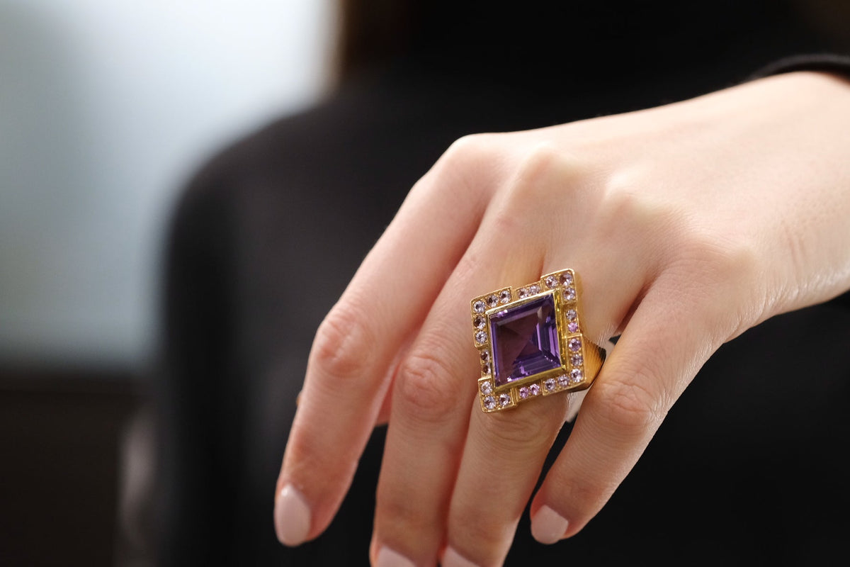 David Webb 18K Yellow Gold Purple Amethyst Rhombus Ring — view 8 — Laura Milman New York
