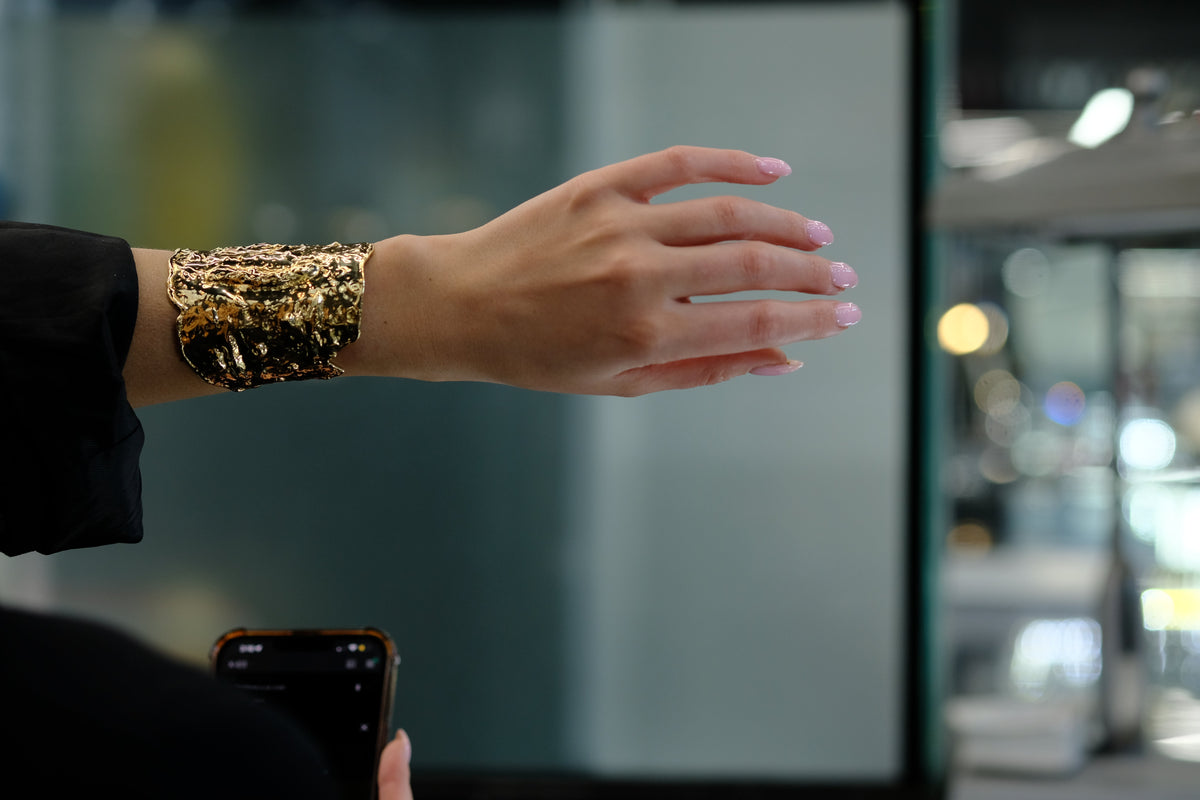 Van Cleef & Arpels 18ky Gold “jackie O” Manchette Cuff Bracelet — view 8 — Laura Milman New York
