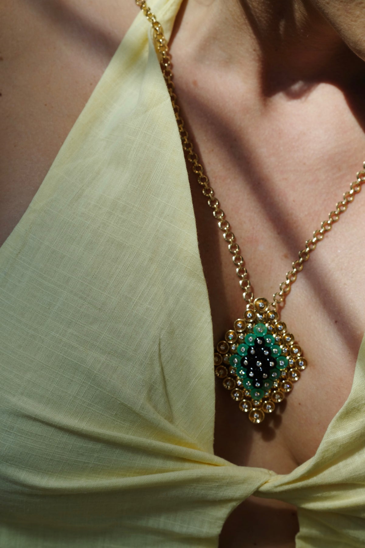 Van Cleef & Arpels 18K Yellow Gold Bouton D'or Pendant Detachable Brooch Clip Necklace — view 5 — Laura Milman New York