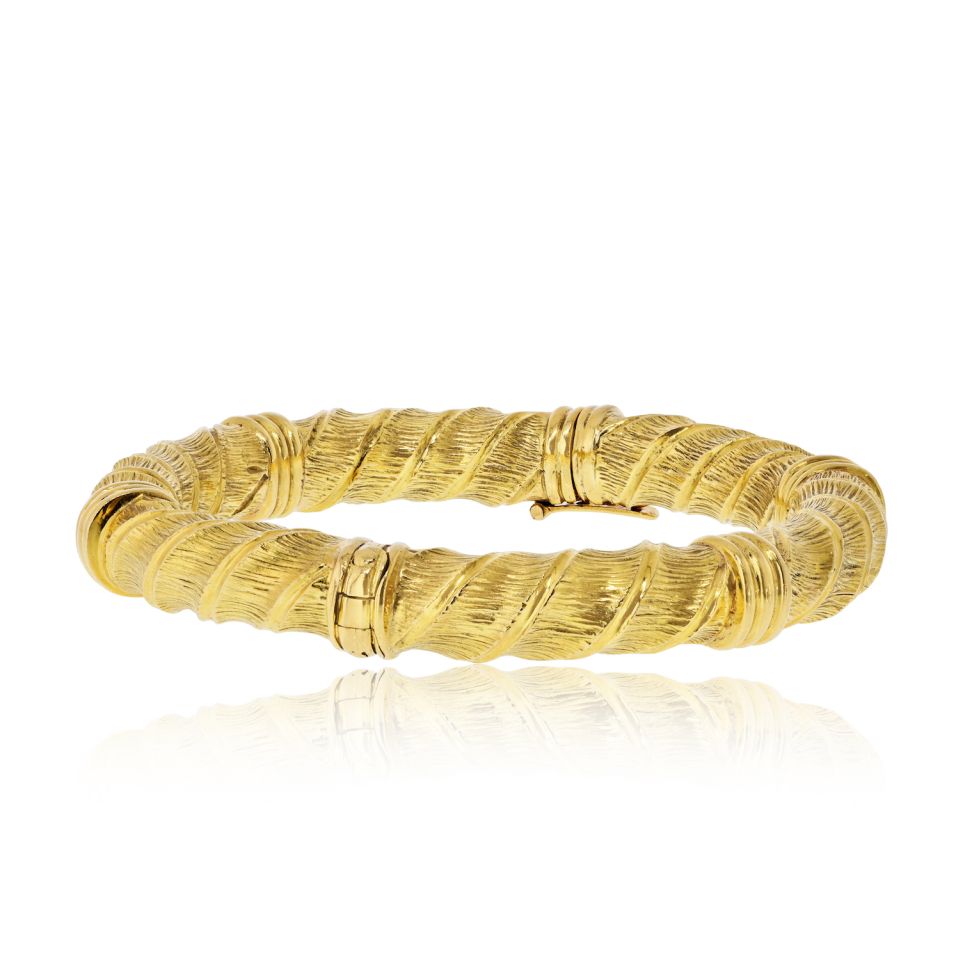 David Webb 18K Yellow Gold Twisted Bangle Bangle Bracelet — Laura Milman New York