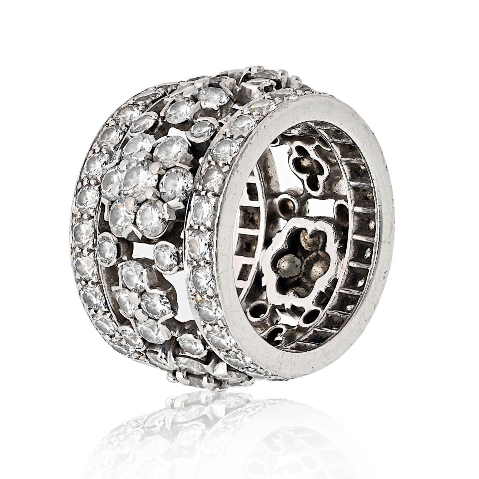 Van Cleef & Arpels 18K WG Snowflake Diamond Ring, Size 5