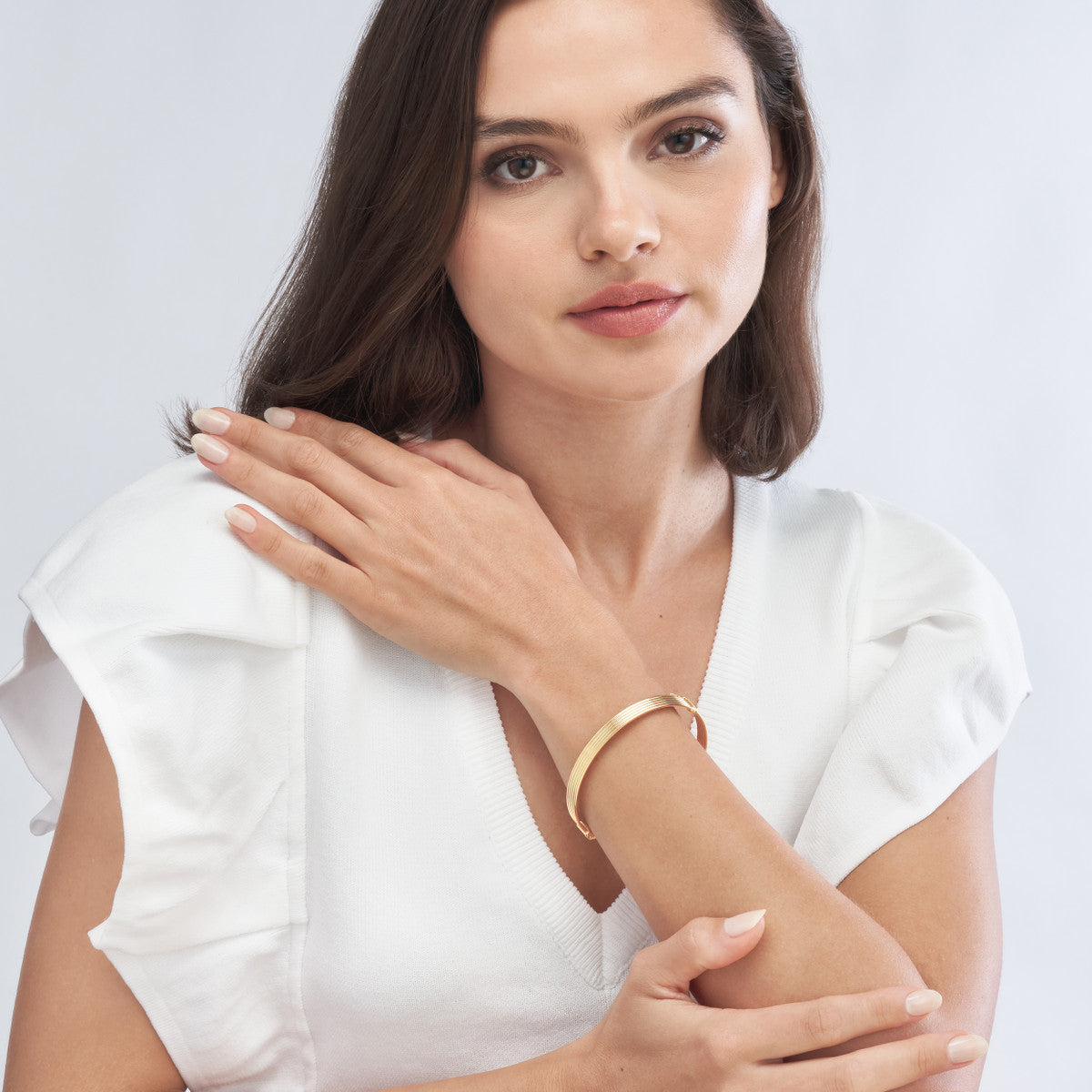 14K Gold Polished Textured Bangle