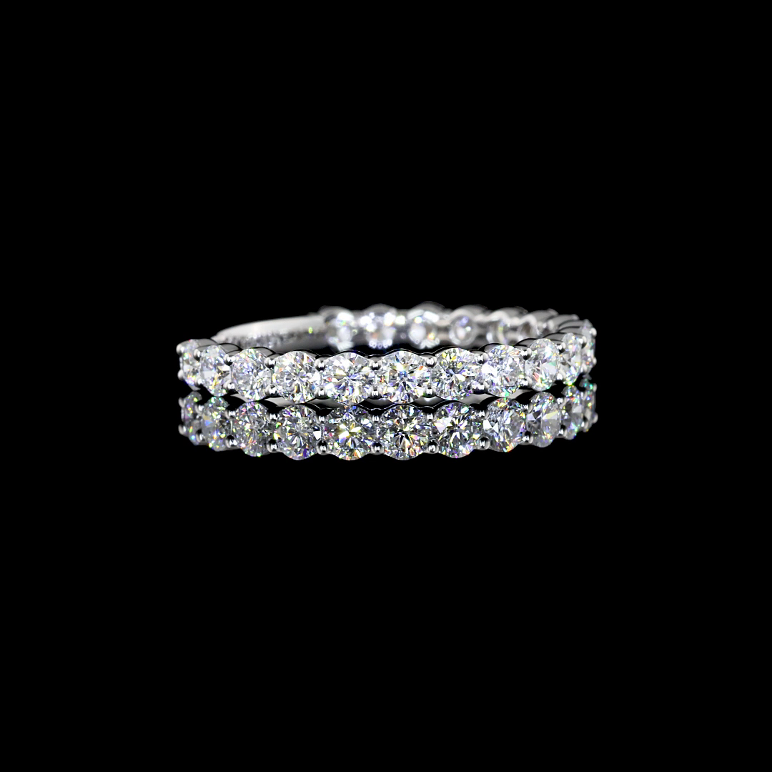 Laura Milman New York round diamond three-quarter band in white gold, 14K reference, view 1