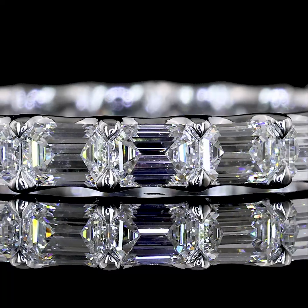 Laura Milman New York emerald diamond eternity band in white gold, 14K reference, view 2