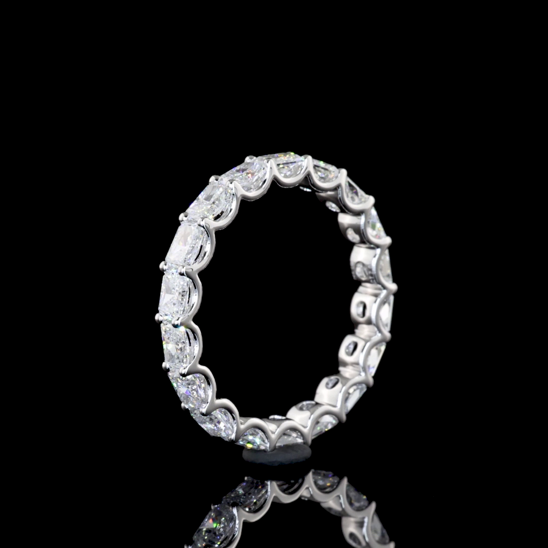 Laura Milman New York radiant diamond eternity band in white gold, 14K reference, view 3