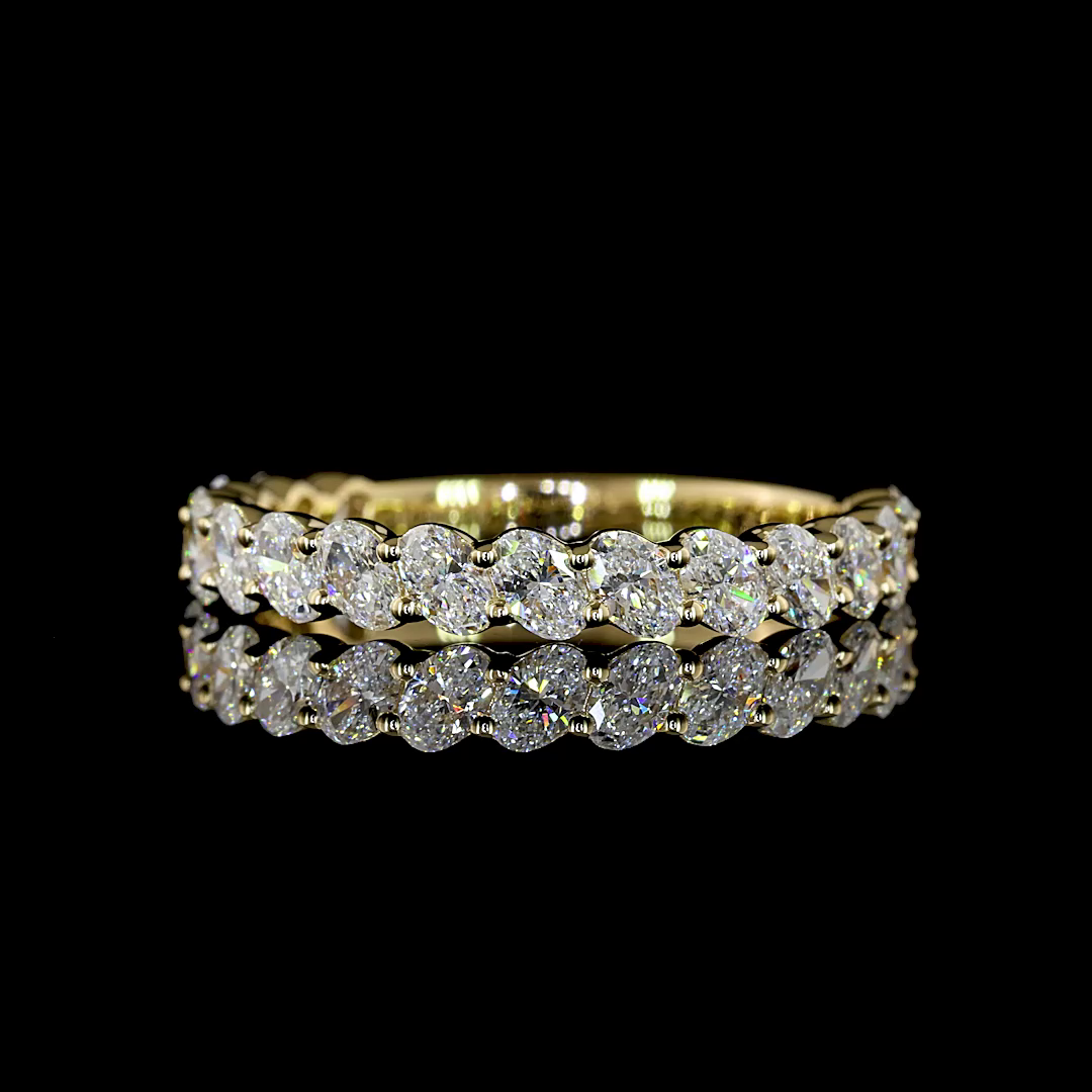 Laura Milman New York oval diamond three-quarter band in yellow gold, 14K reference, view 1
