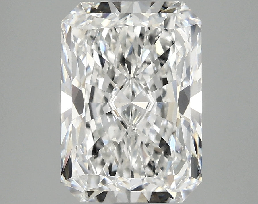 2.96ct Radiant, E VVS2 — IGI