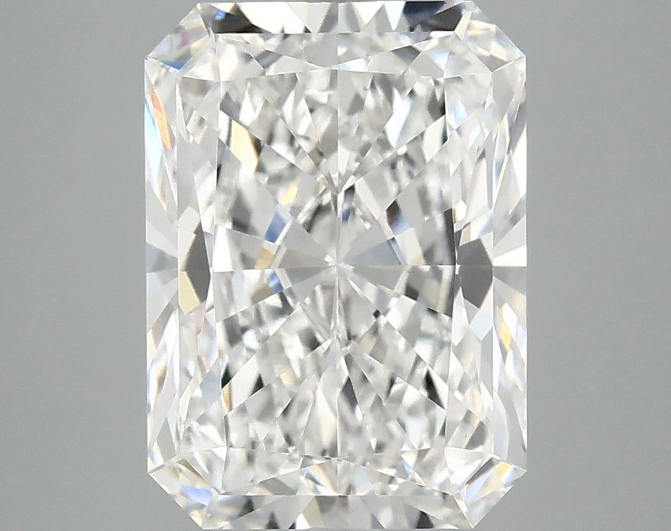 4.15ct Radiant, E VVS2 — IGI