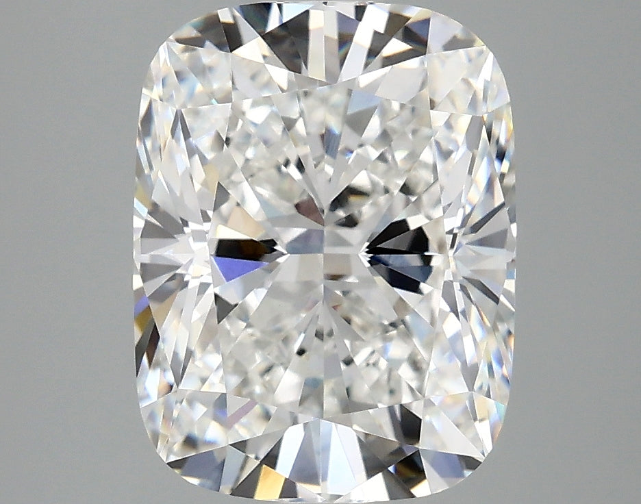 4.02ct Cushion, E VVS2 — IGI