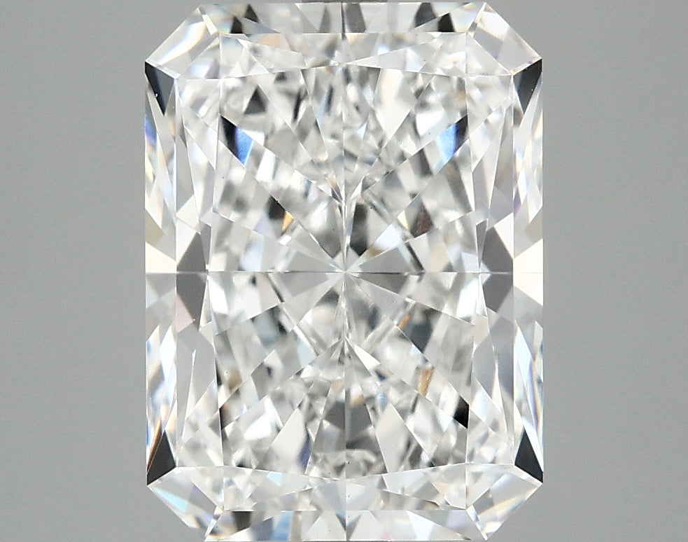 5.02ct Radiant Lab-Grown Diamond — E VS1, IGI Certified
