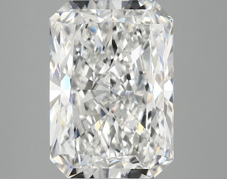 3.03ct Radiant, E VS2 — IGI