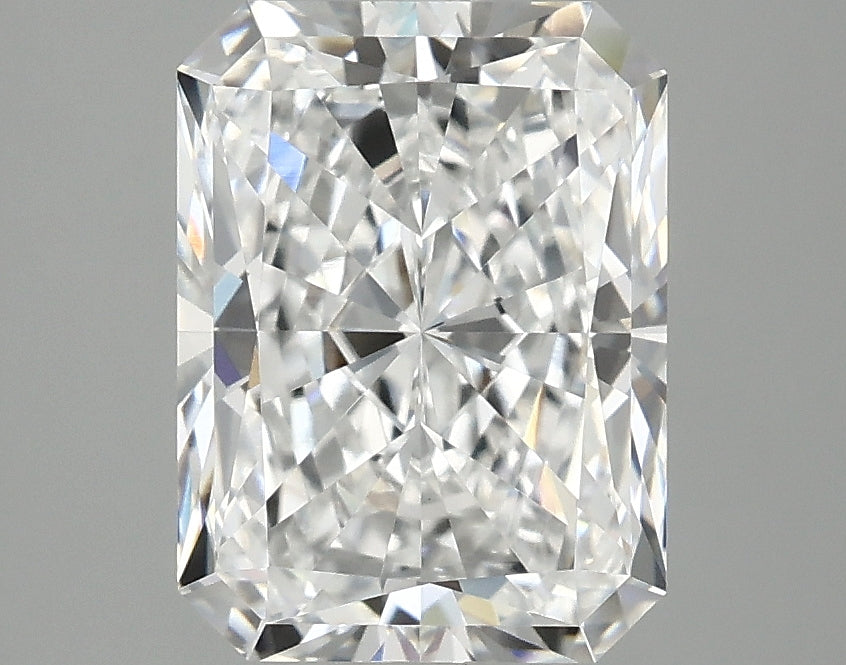 2.86ct Radiant, D VVS2 — IGI