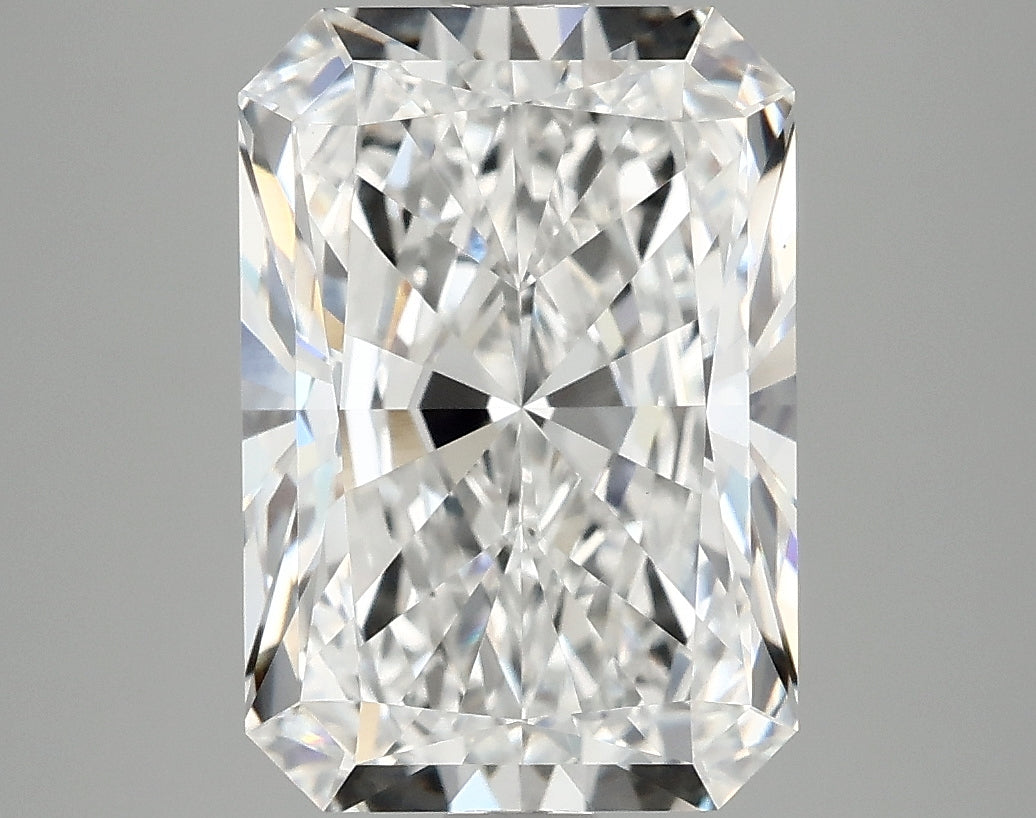 4.92ct Radiant, E VS1 — IGI