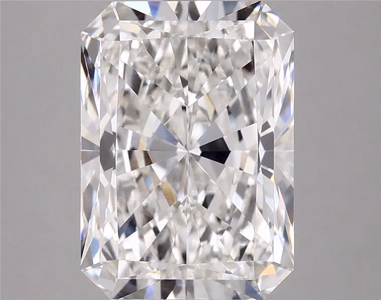 3.08ct Radiant, E VVS2 — IGI