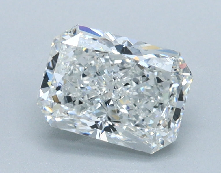 0.93ct Radiant, E VVS2 — IGI