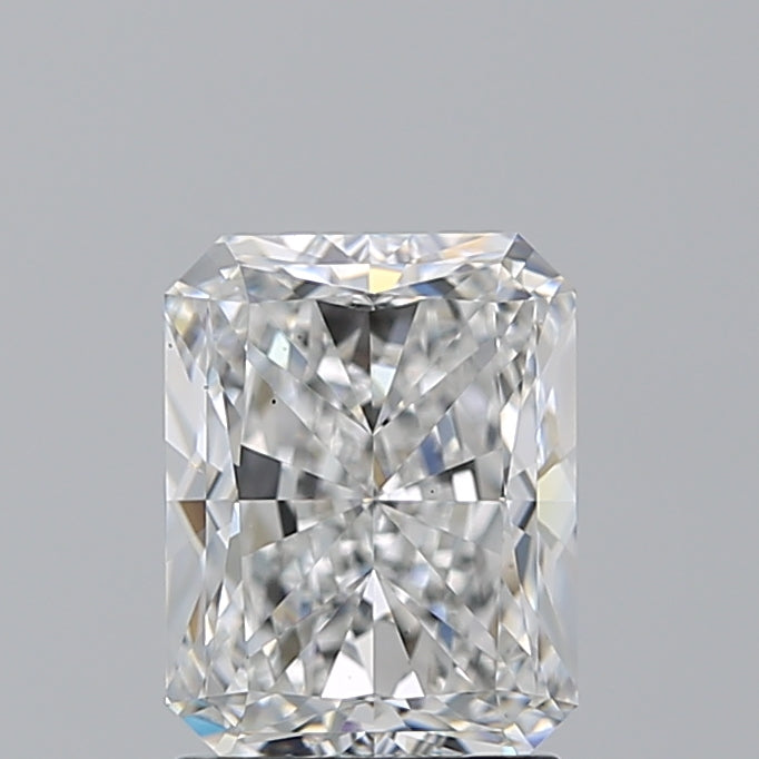 2.01ct RADIANT, E VS2 — GIA — Laura Milman New York