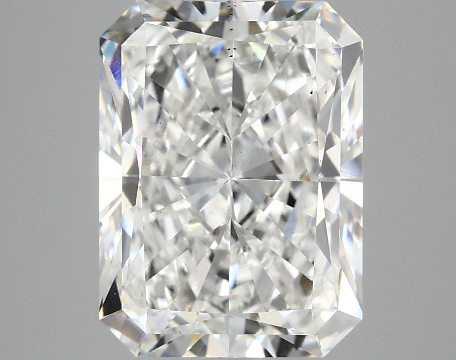 3.89ct Radiant Lab-Grown Diamond — E VS2, IGI Certified