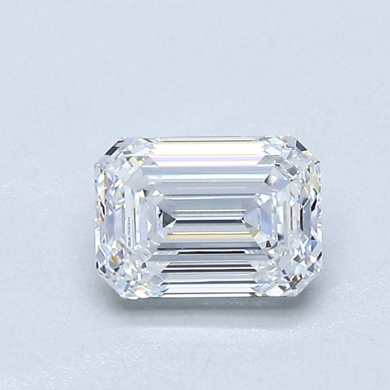 0.9ct EMERALD, D VVS1 — GIA — Laura Milman New York