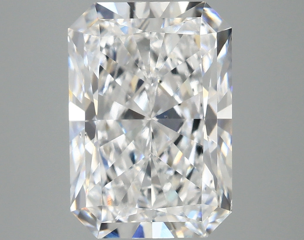 4.73ct Radiant, E VS2 — IGI