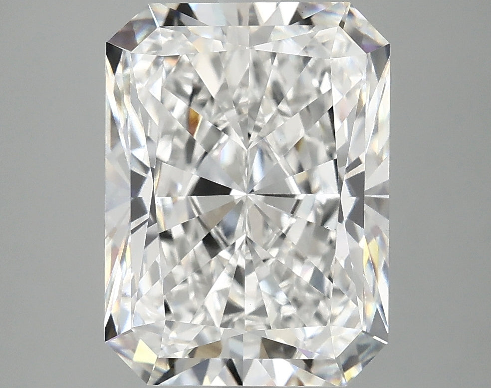 4.55ct Radiant, E VS1 — IGI