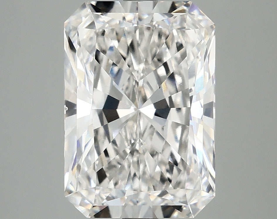 3.78ct Radiant, E VS2 — IGI