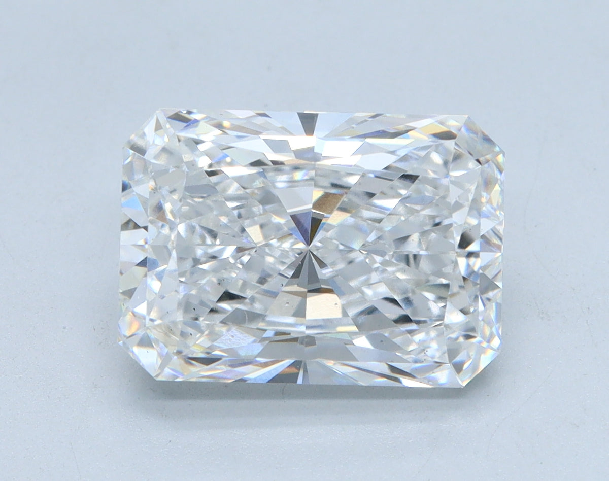 4.07ct Radiant Lab-Grown Diamond — D VS2, IGI Certified