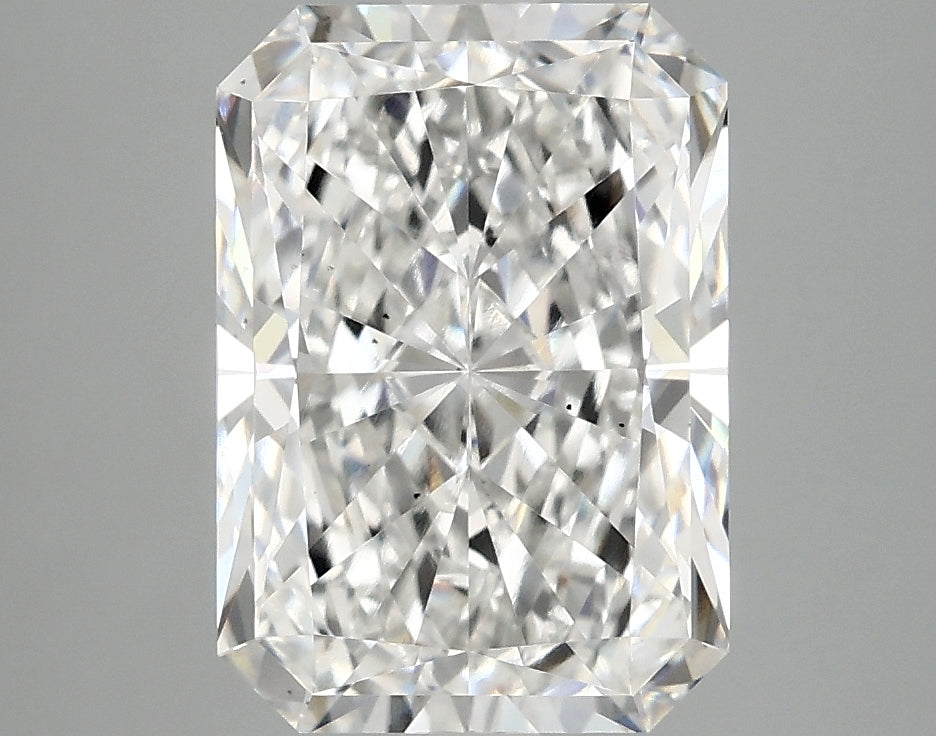 3.43ct Radiant, E VS2 — IGI