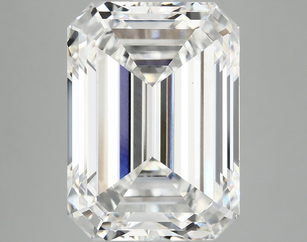 9.24ct Emerald, E VVS2 — IGI