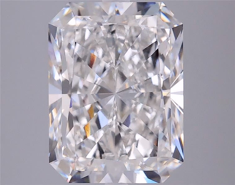 4.09ct Radiant, F VS1 — IGI