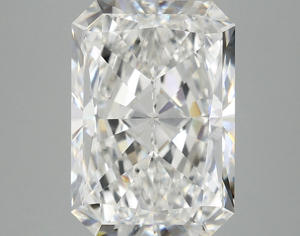 4.9ct Radiant, E VS1 — IGI