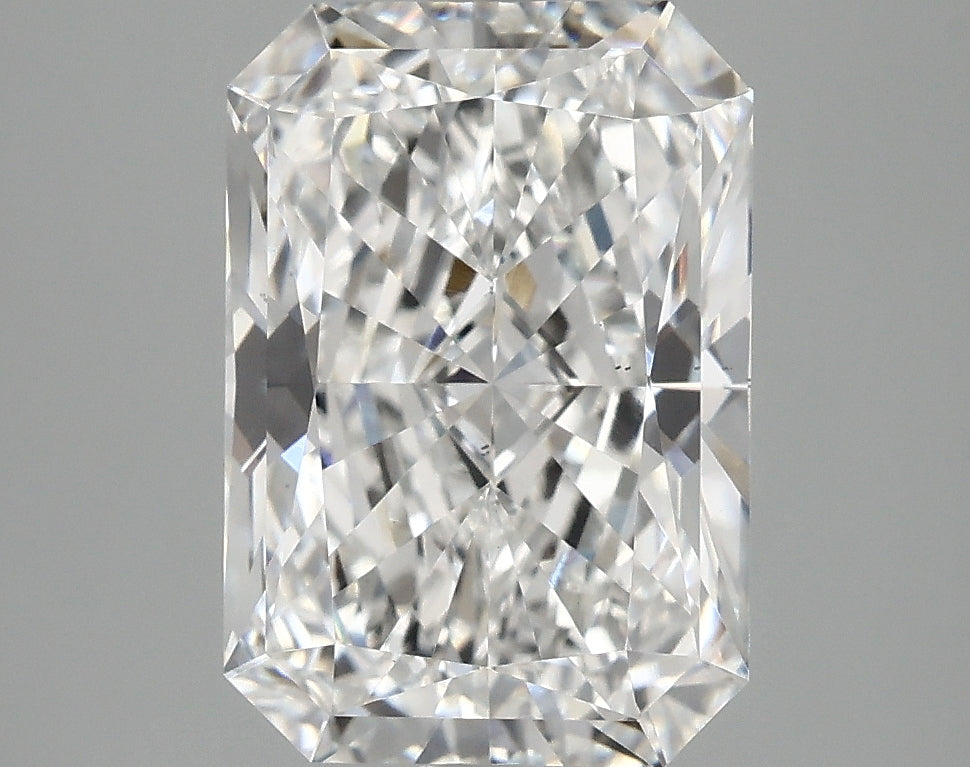 3.89ct Radiant, E VS2 — IGI