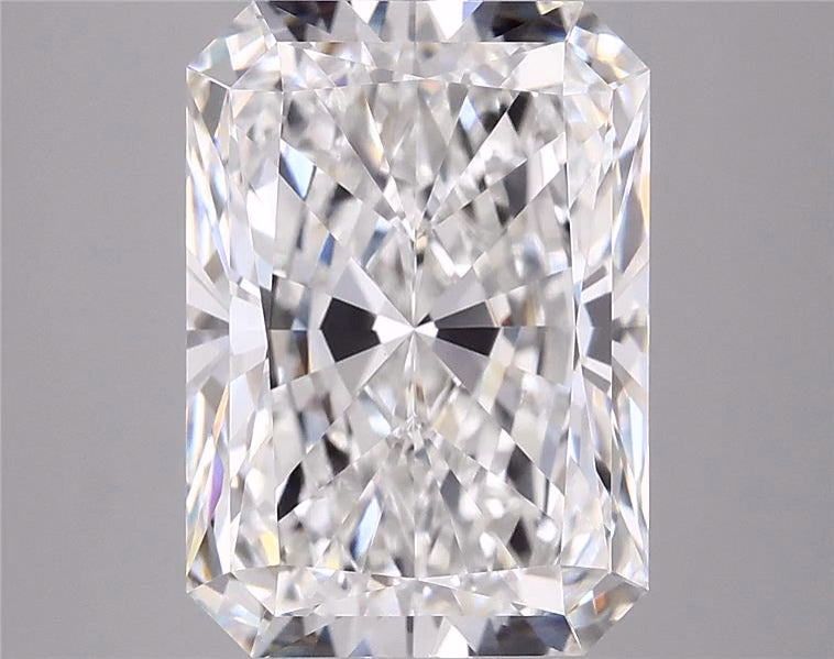 3.91ct Radiant, F VVS2 — IGI