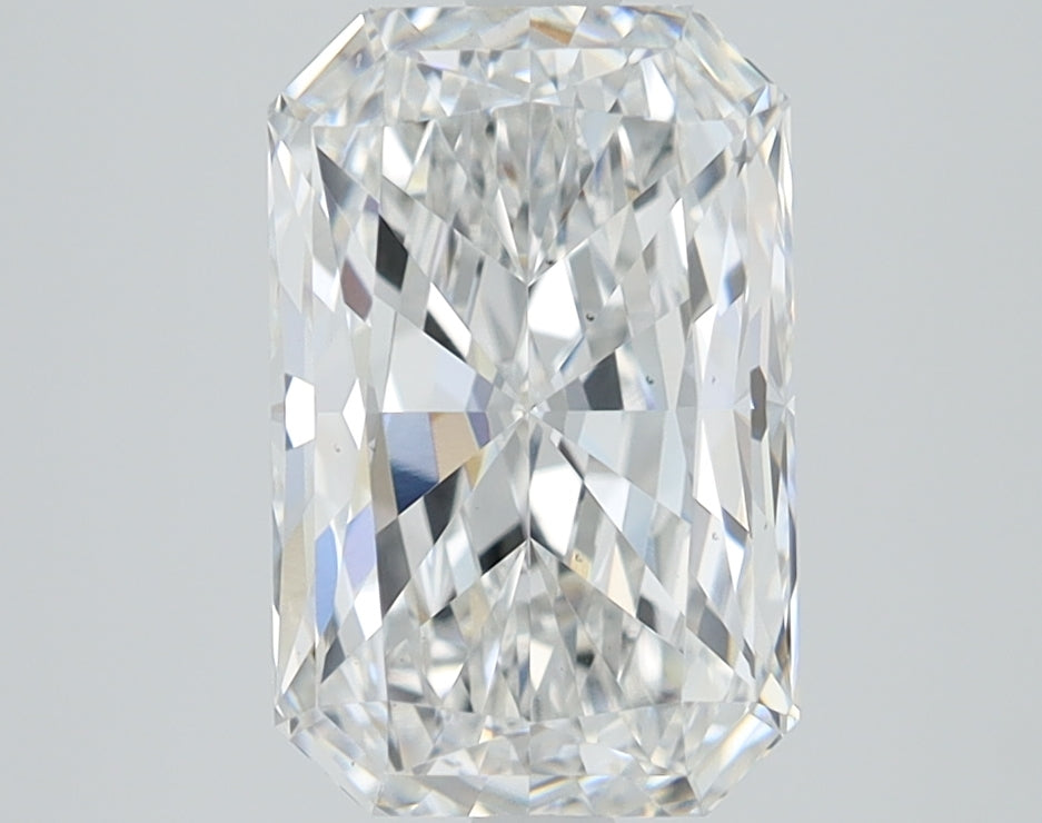 2.56ct Radiant Lab-Grown Diamond — E VS2, IGI Certified