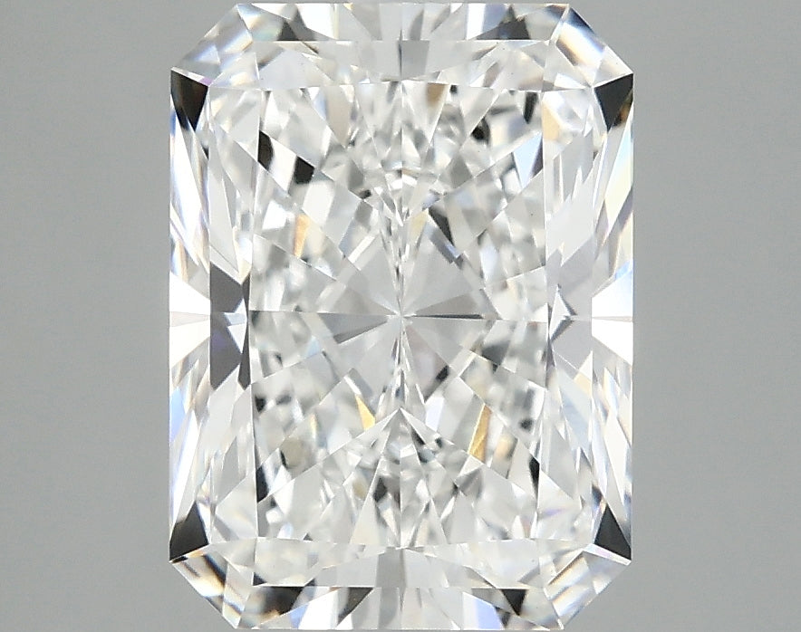 3.56ct Radiant, E VS1 — IGI