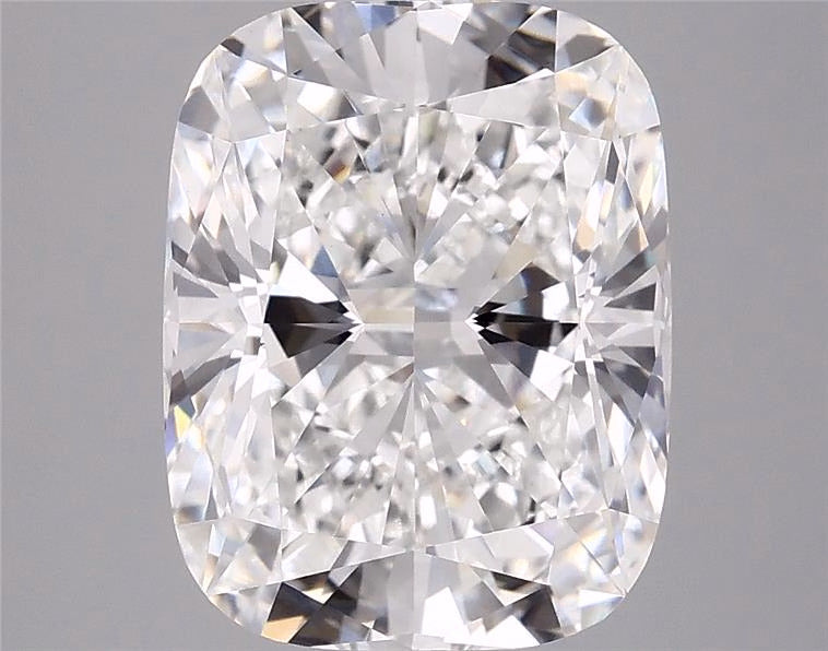 4.62ct Cushion, E VVS2 — IGI