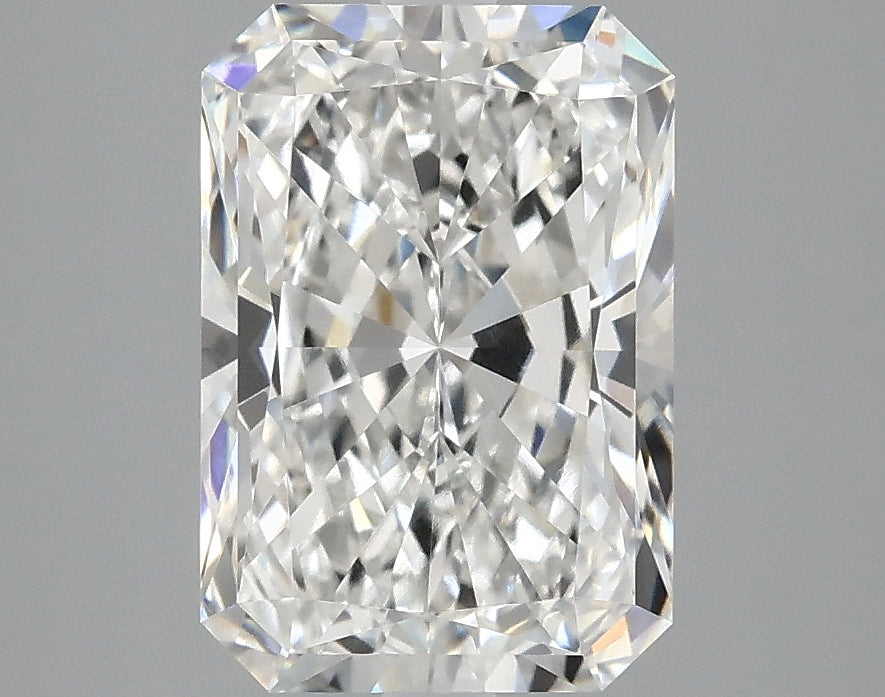 3.04ct Radiant, E VVS1 — IGI