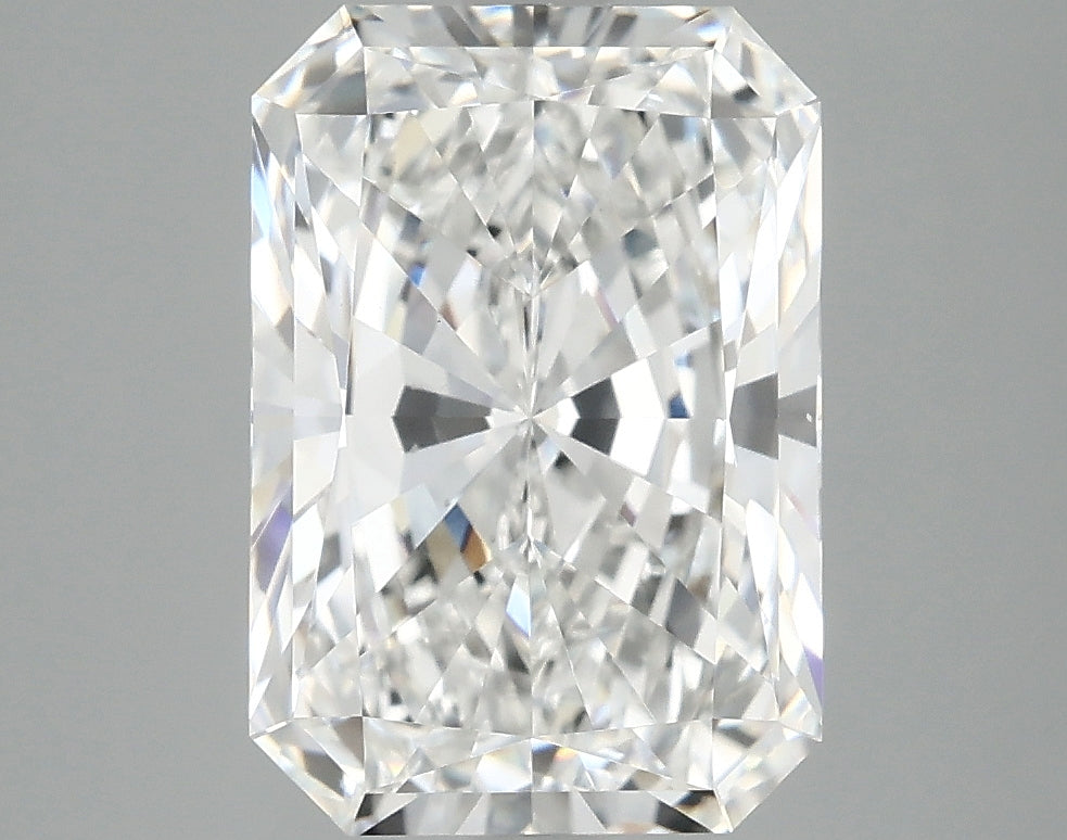 3.88ct Radiant Lab-Grown Diamond — E VS2, IGI Certified