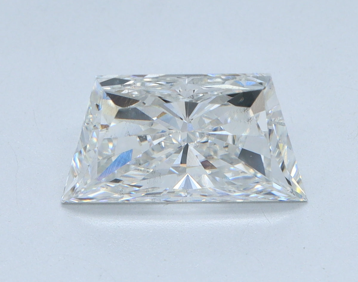 2.26ct Trapezoid, E VS2 — IGI