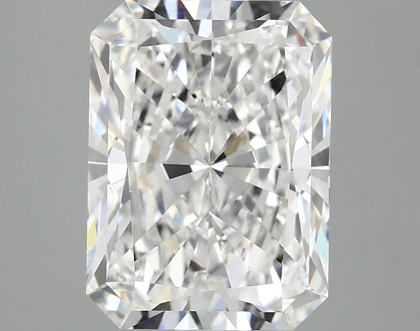 3.07ct Radiant, D VVS2 — IGI