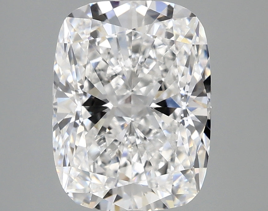 3.05ct Cushion, E VVS2 — IGI
