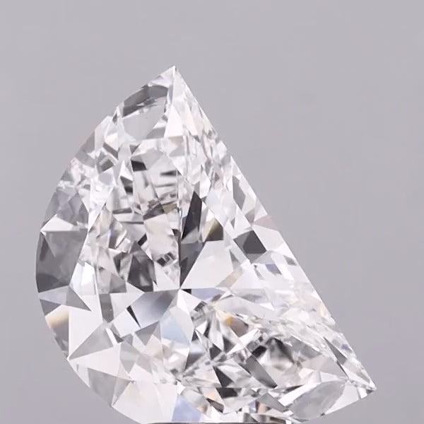 2.03ct Halfmoon, E VVS2 — IGI