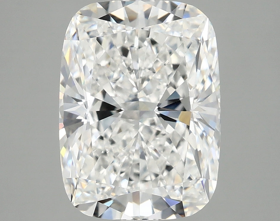 3.93ct Cushion, E VVS2 — IGI