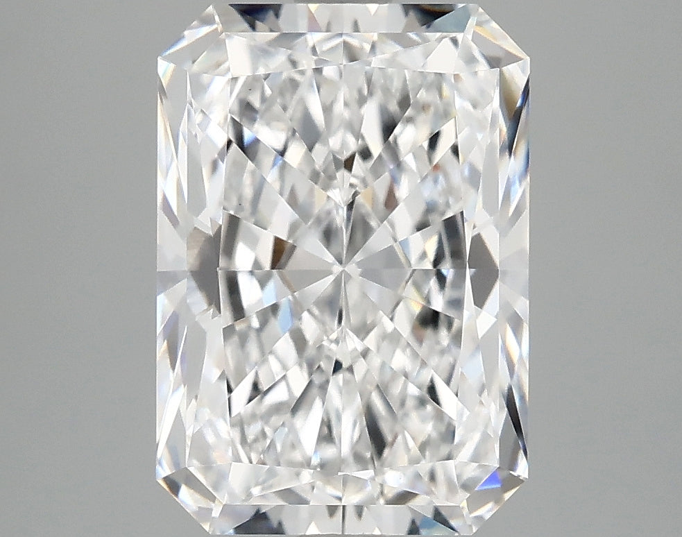 4.15ct Radiant, D VVS2 — IGI